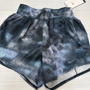 Nike Women's Black and Gray Athletic Running Shorts